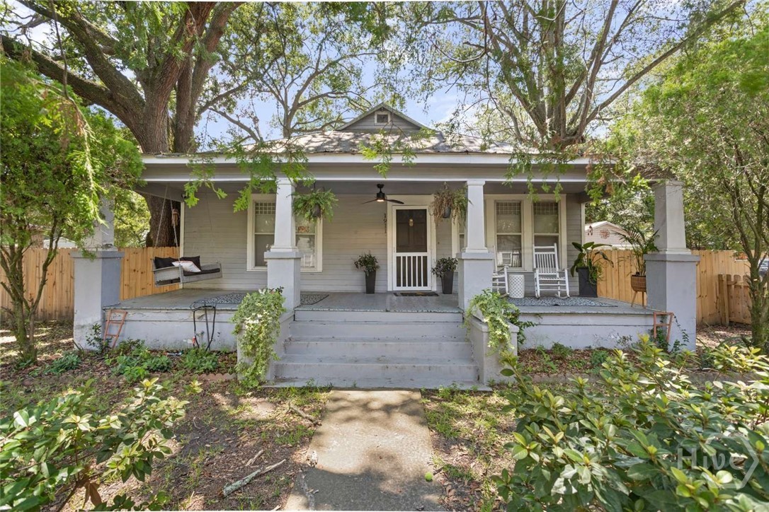 1911 Capital Street — photo
