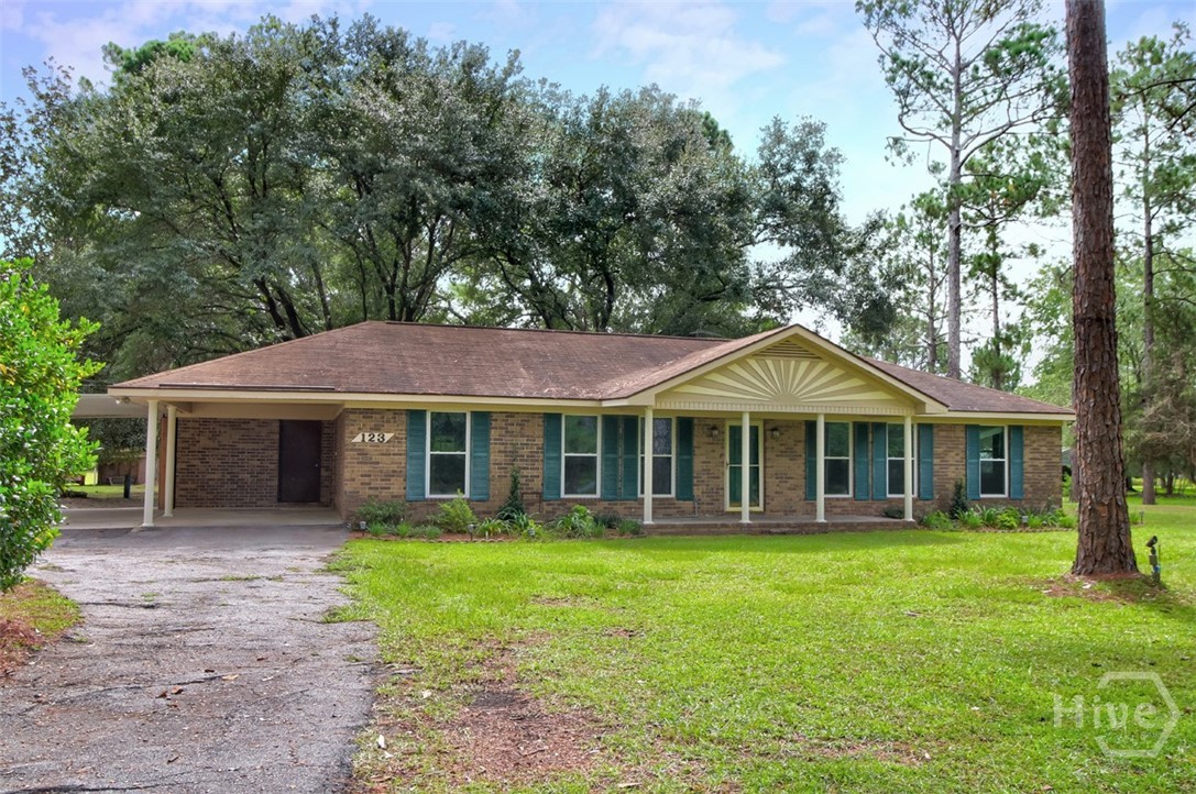 123 Maple Drive — photo