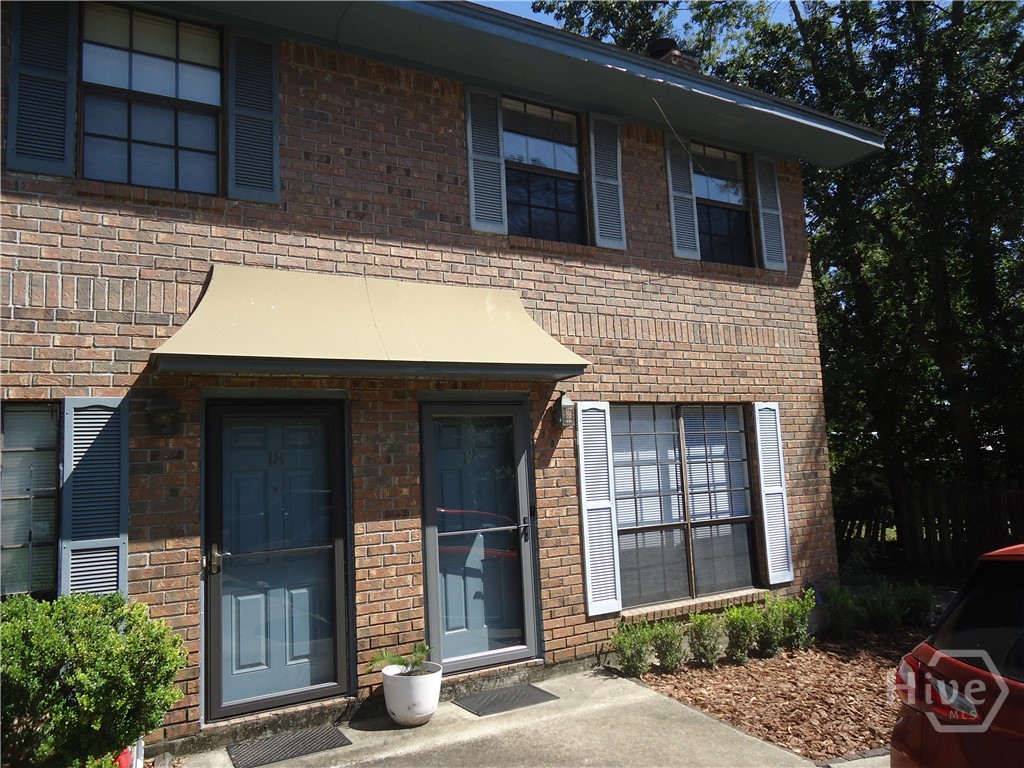 2220 E Victory Drive Unit 17 — photo