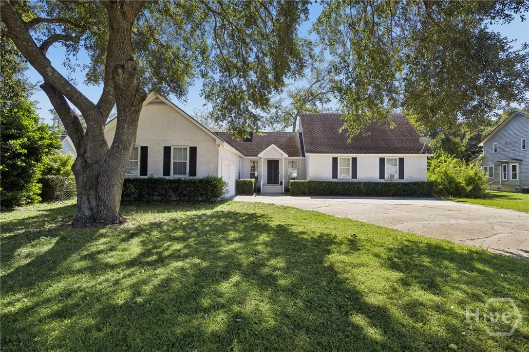 206 Twin Lake Drive — photo
