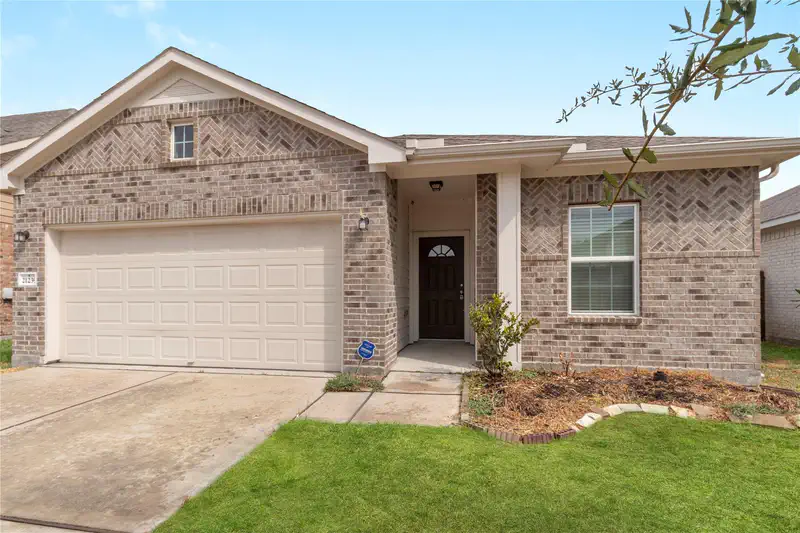 21239 Flowering Crape Myrtle Drive — photo