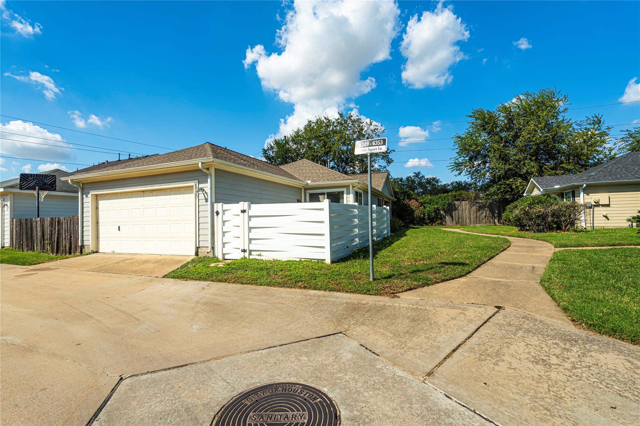 6353 Settlers Square Lane — photo