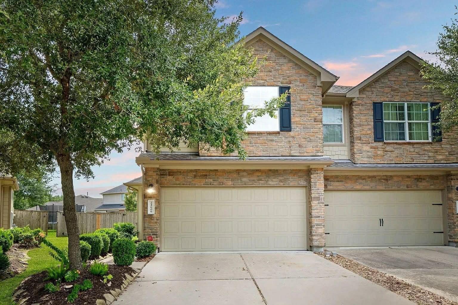 24606 Folkstone Circle — photo