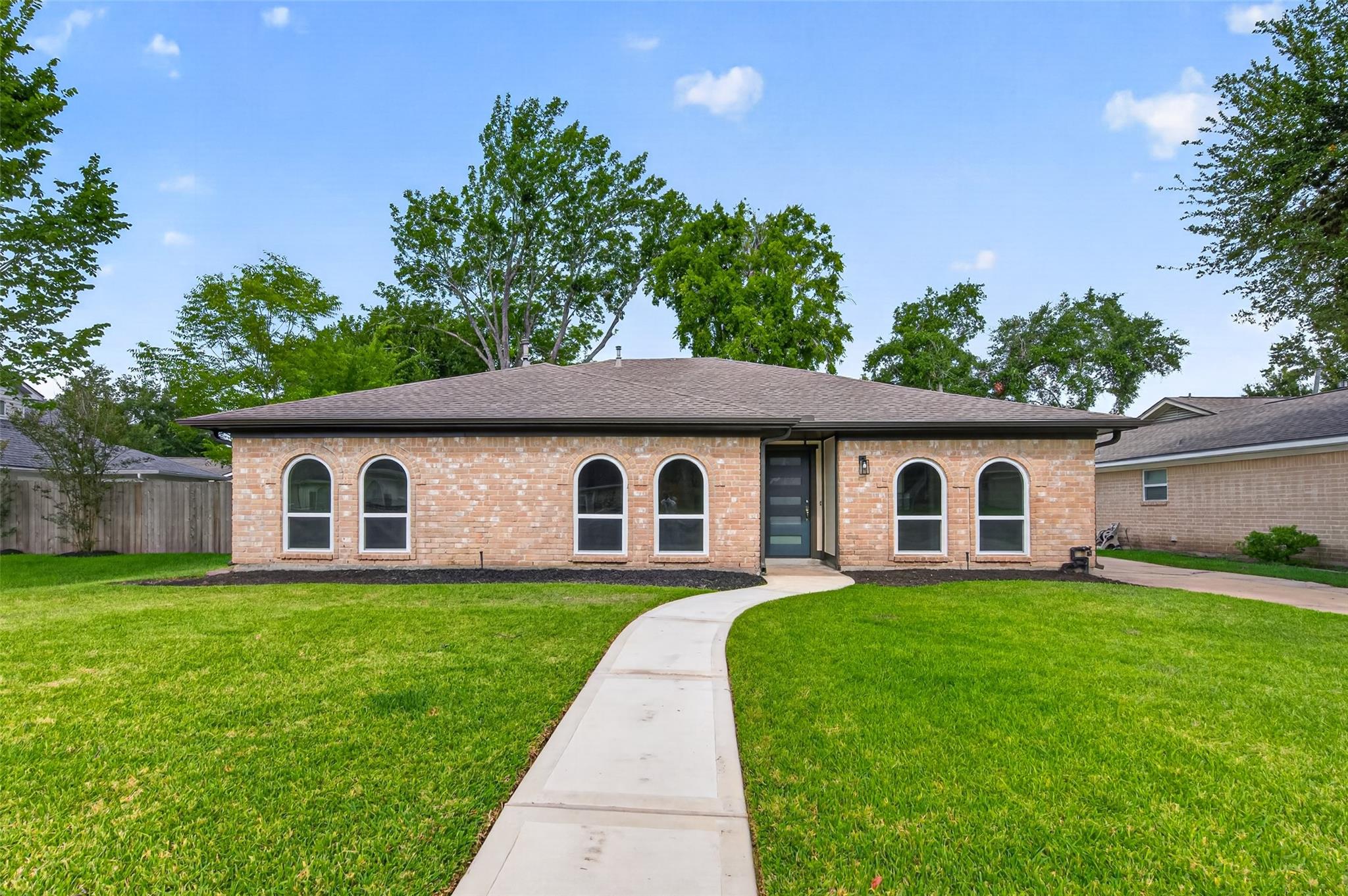 1307 Hitherfield Drive — photo
