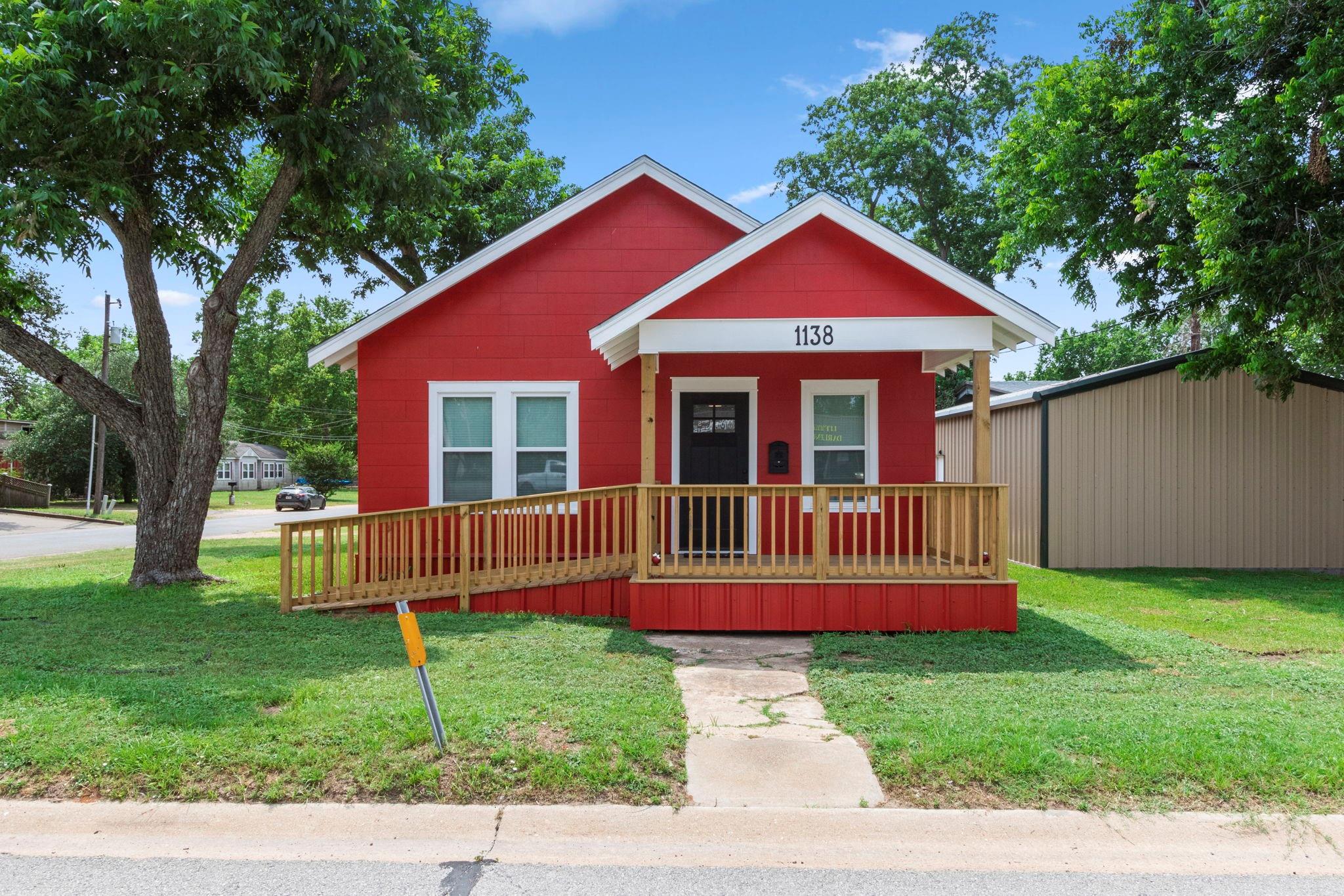 1138 Fannin Street — photo
