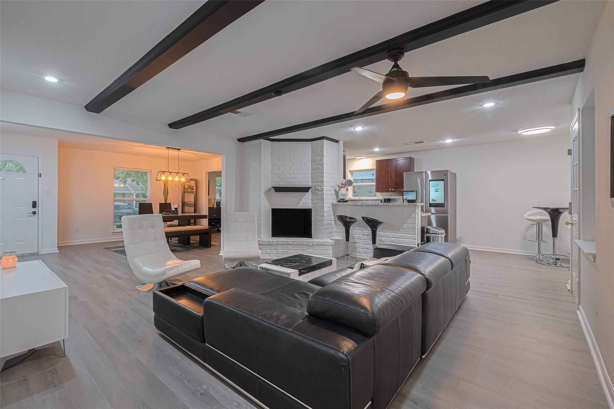 12602 Westleigh Drive — photo