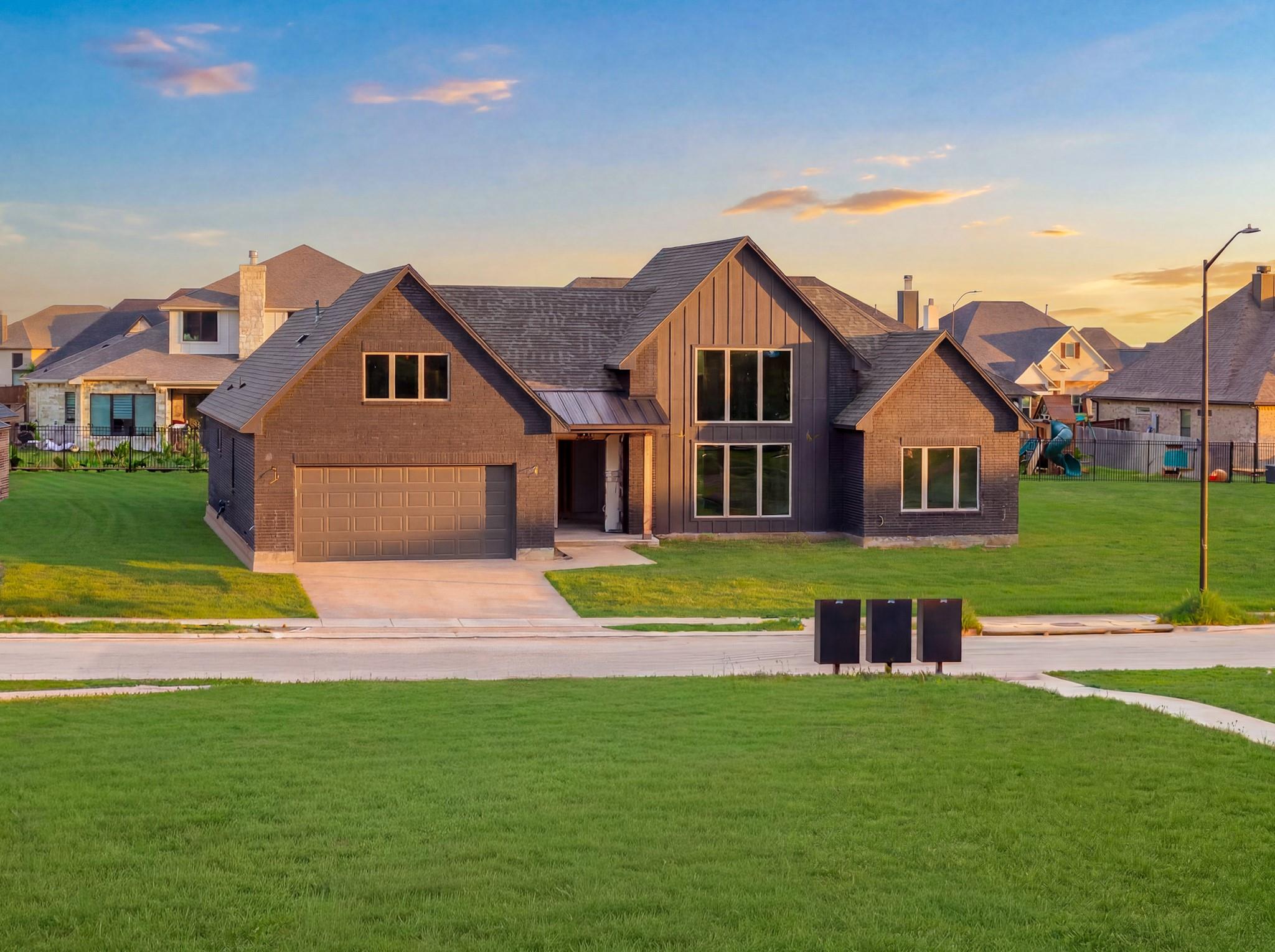 4743 Coral River Road — photo