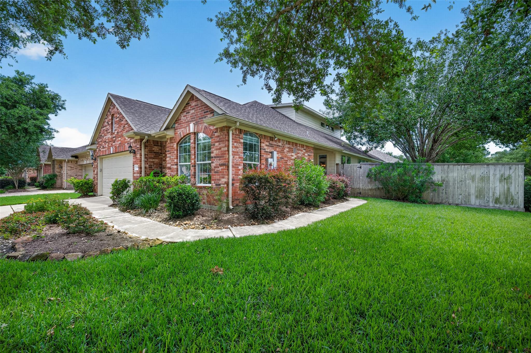 1308 Modena Drive — photo