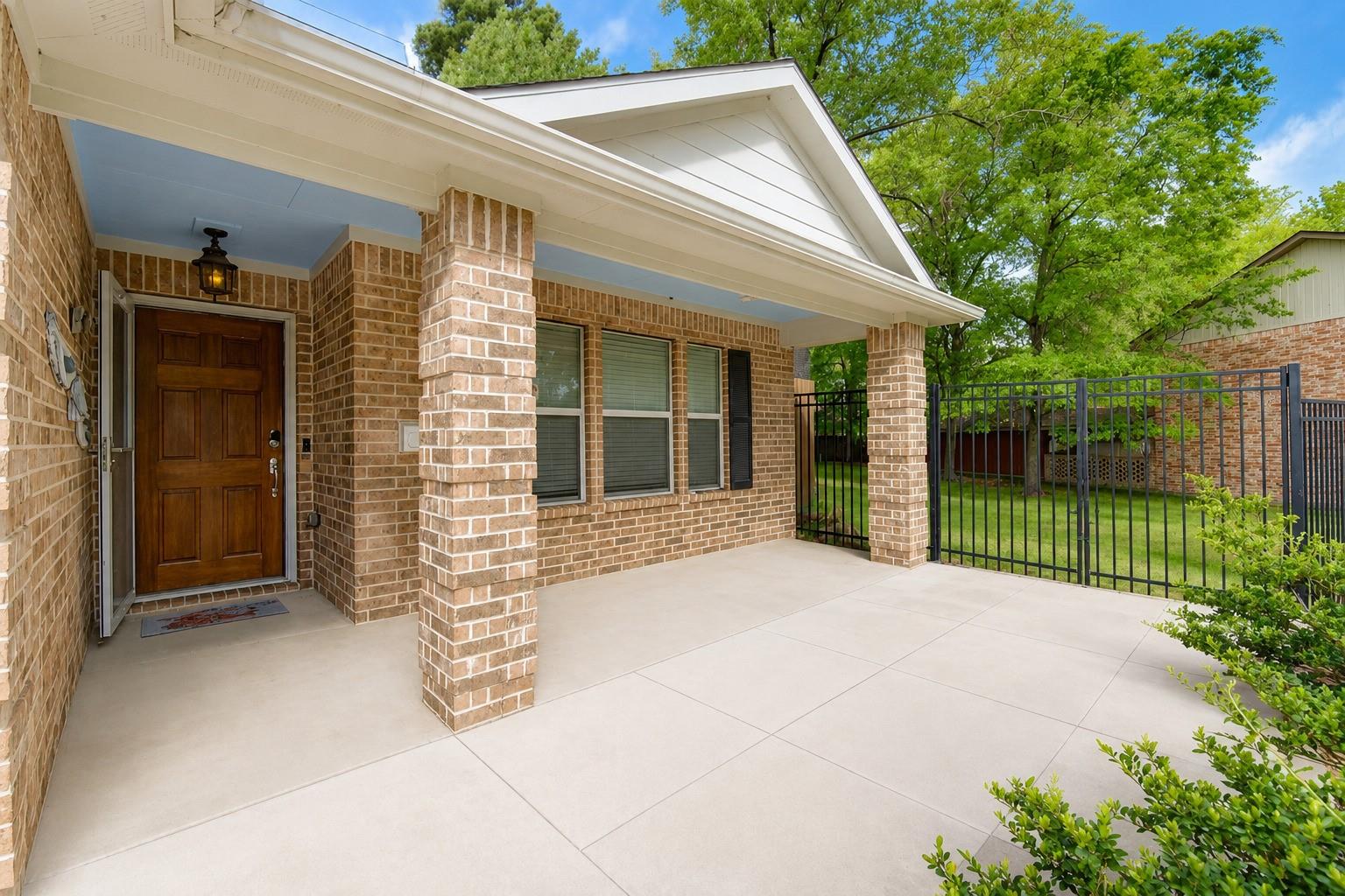 3619 Woodland Lane — photo