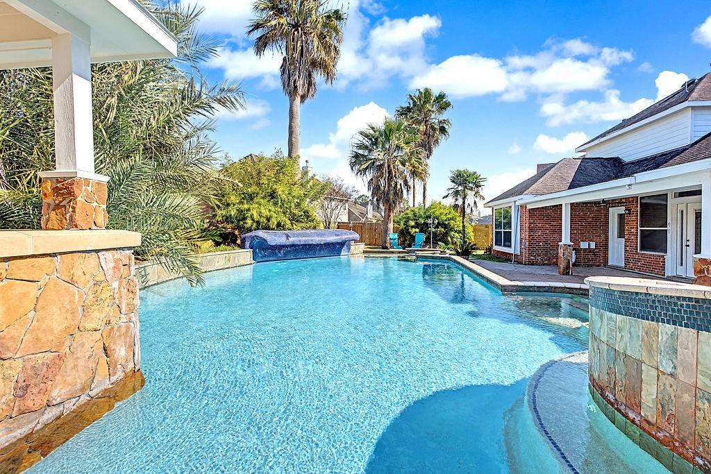 14217 Spring Knoll Lane — photo