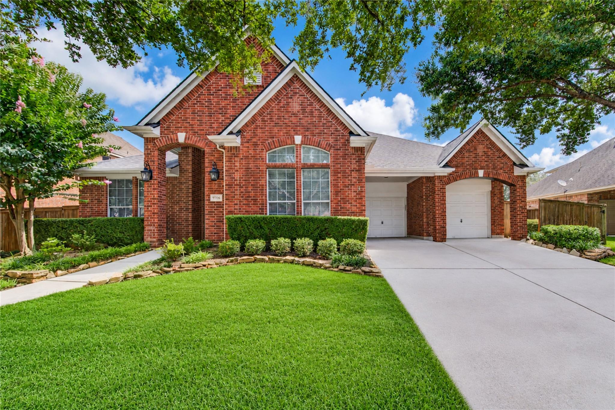 9706 Rollinson Park Drive — photo