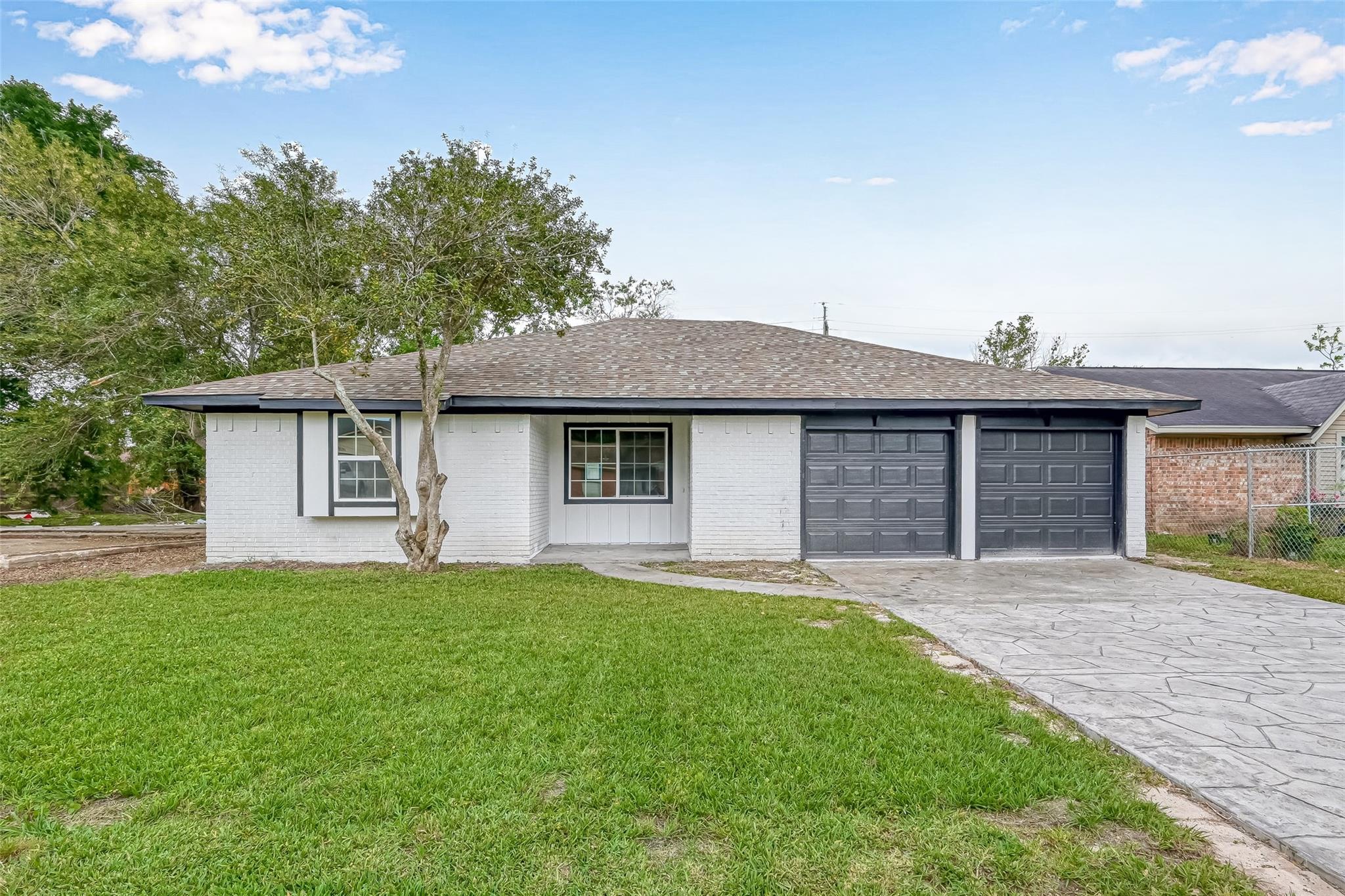 17114 Folsom Drive — photo