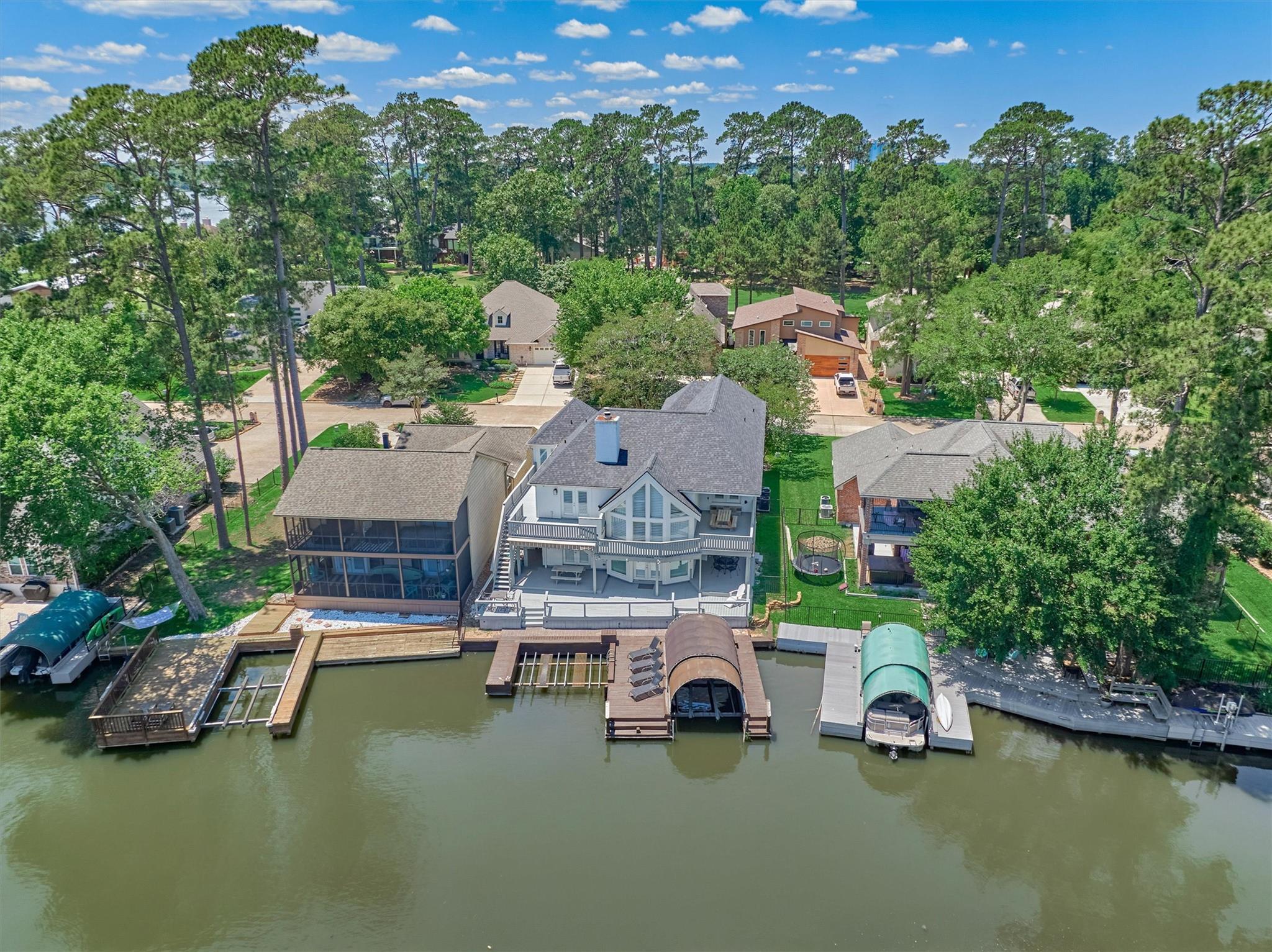 3142 Lazy Lake Lane — photo