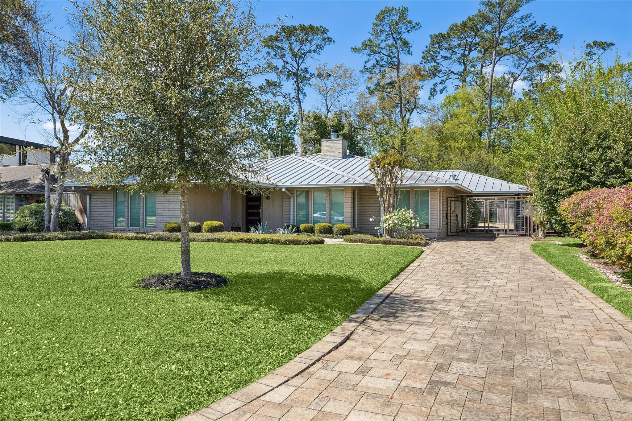 623 Pinehaven Drive — photo