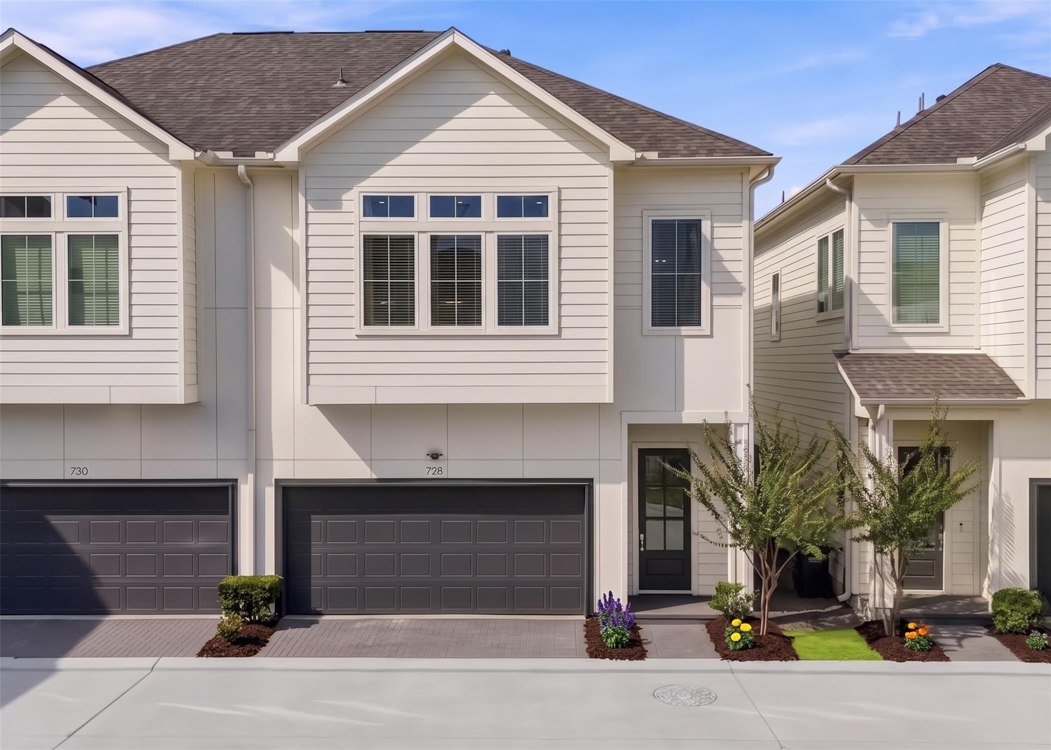 728 Carriage Knolls Drive — photo