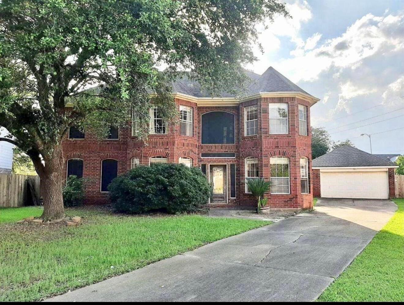 2906 Little Branch Court — photo