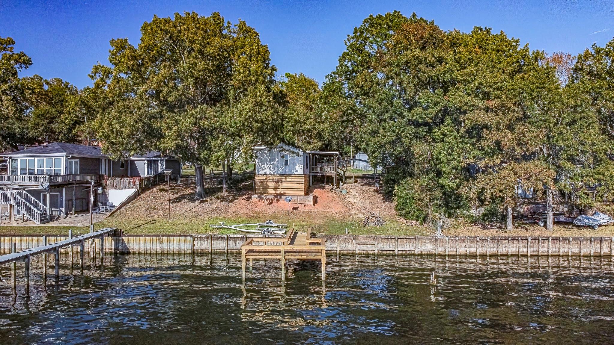 210 Rain Forest Road — photo