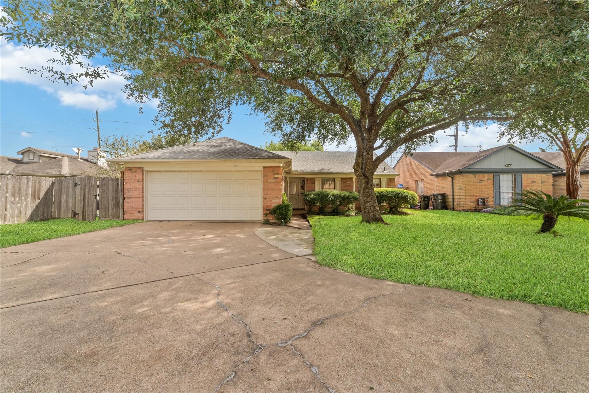3131 E Heatherock Circle — photo