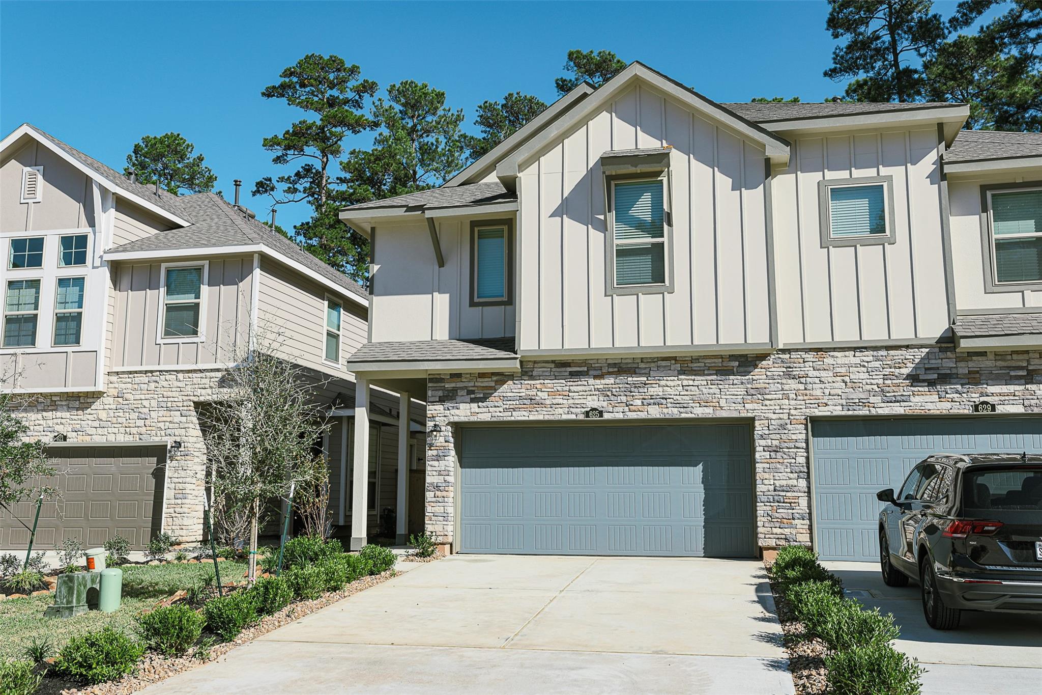 625 Royal Arch Drive — photo