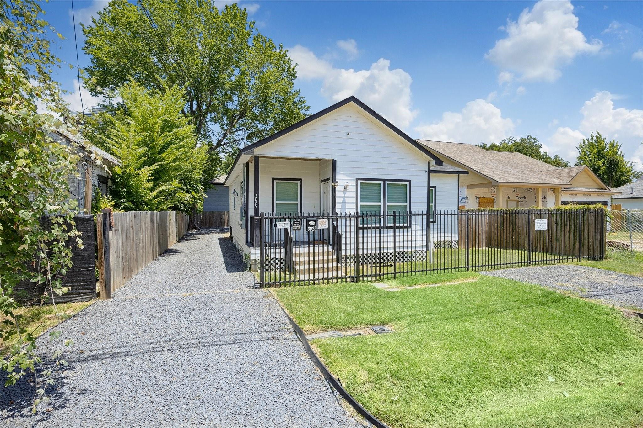 3025 Drew Street — photo