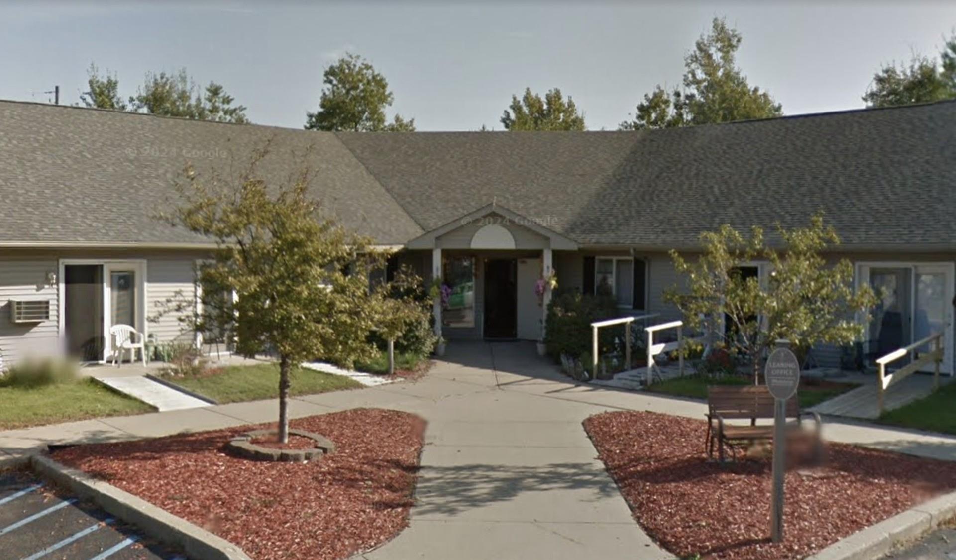 595 Meadows Drive — photo