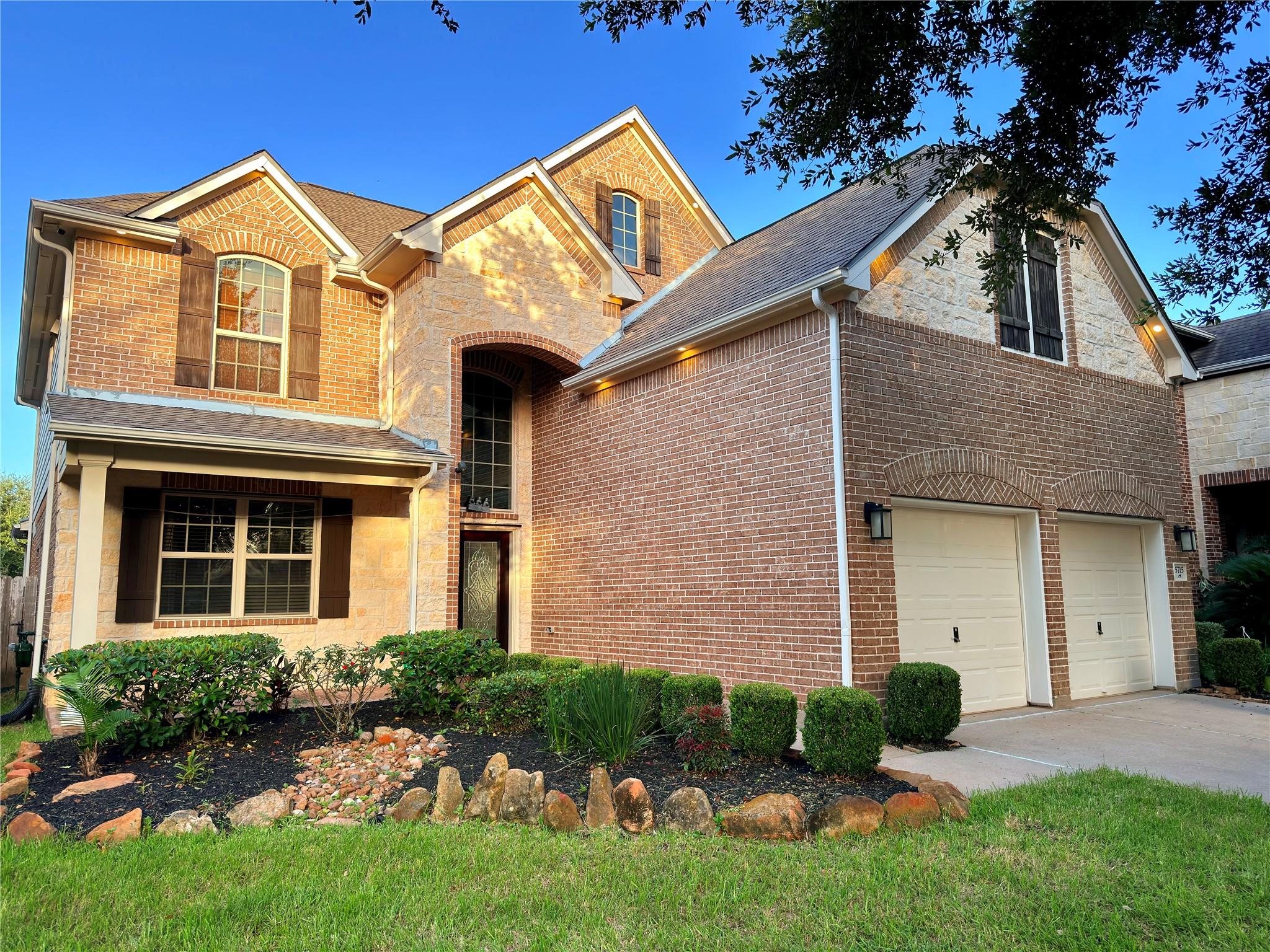 5715 Fairwind Lane — photo