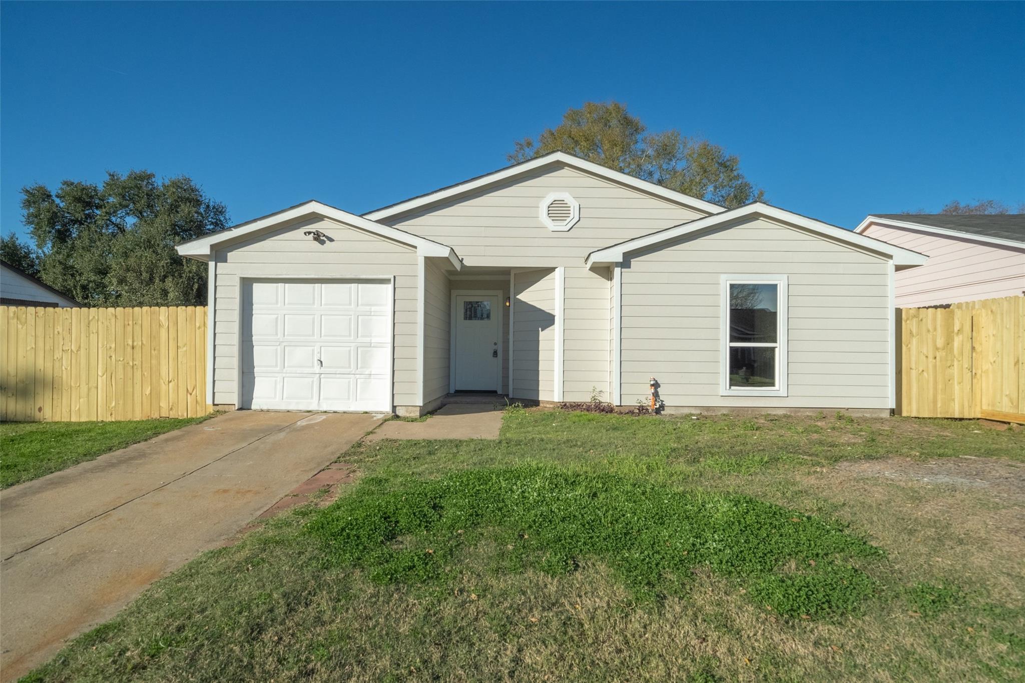 24302 Jumping Jay Drive — photo