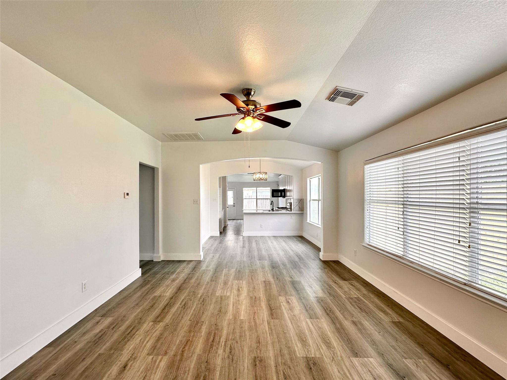 8202 Radial Court, Rosharon, TX 77583 — photo 2