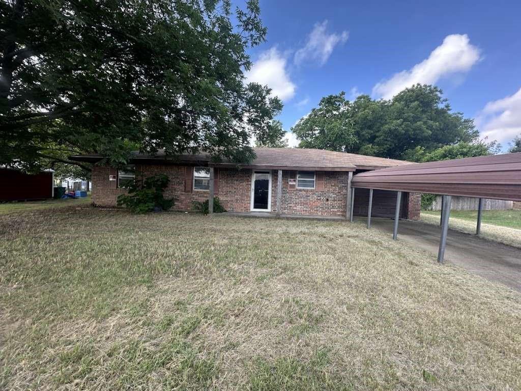 1504 Martha Street — photo