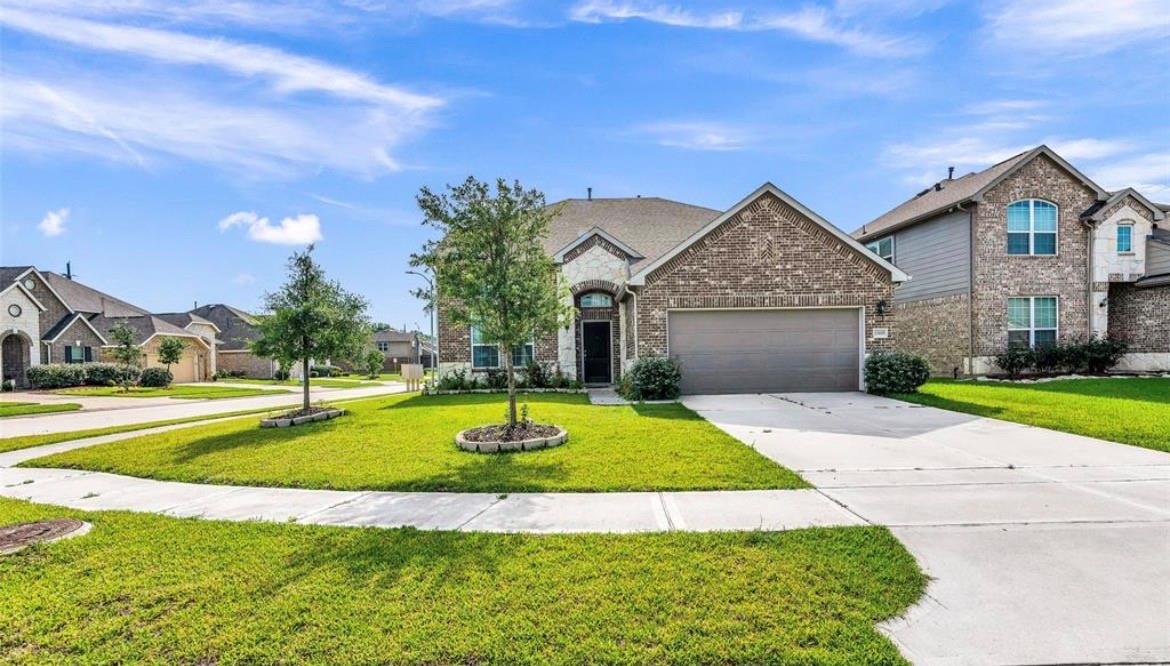 13818 Koala Bear Court — photo