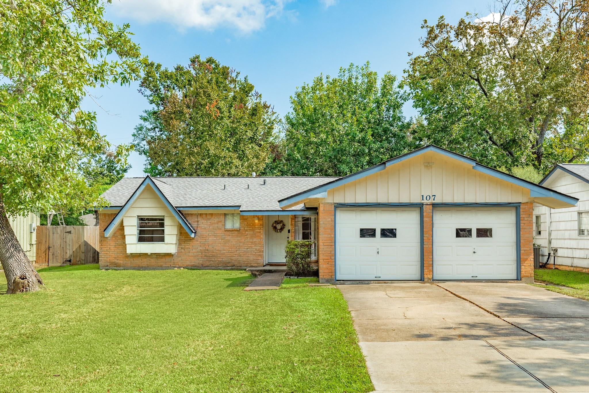 107 Hickory — photo