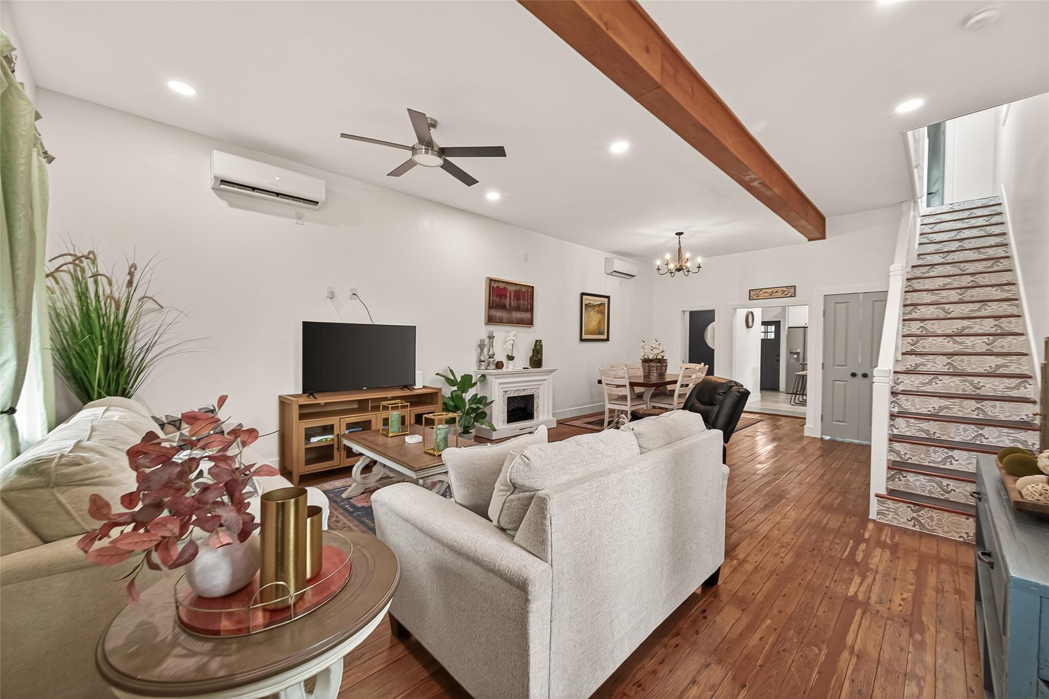 2815 Ball Street — photo