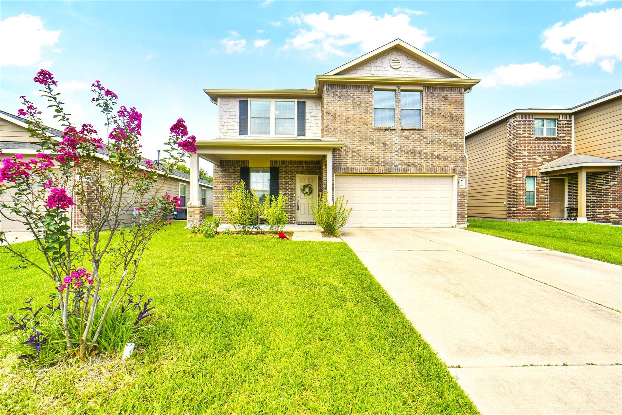 8114 Yaupon View Drive — photo