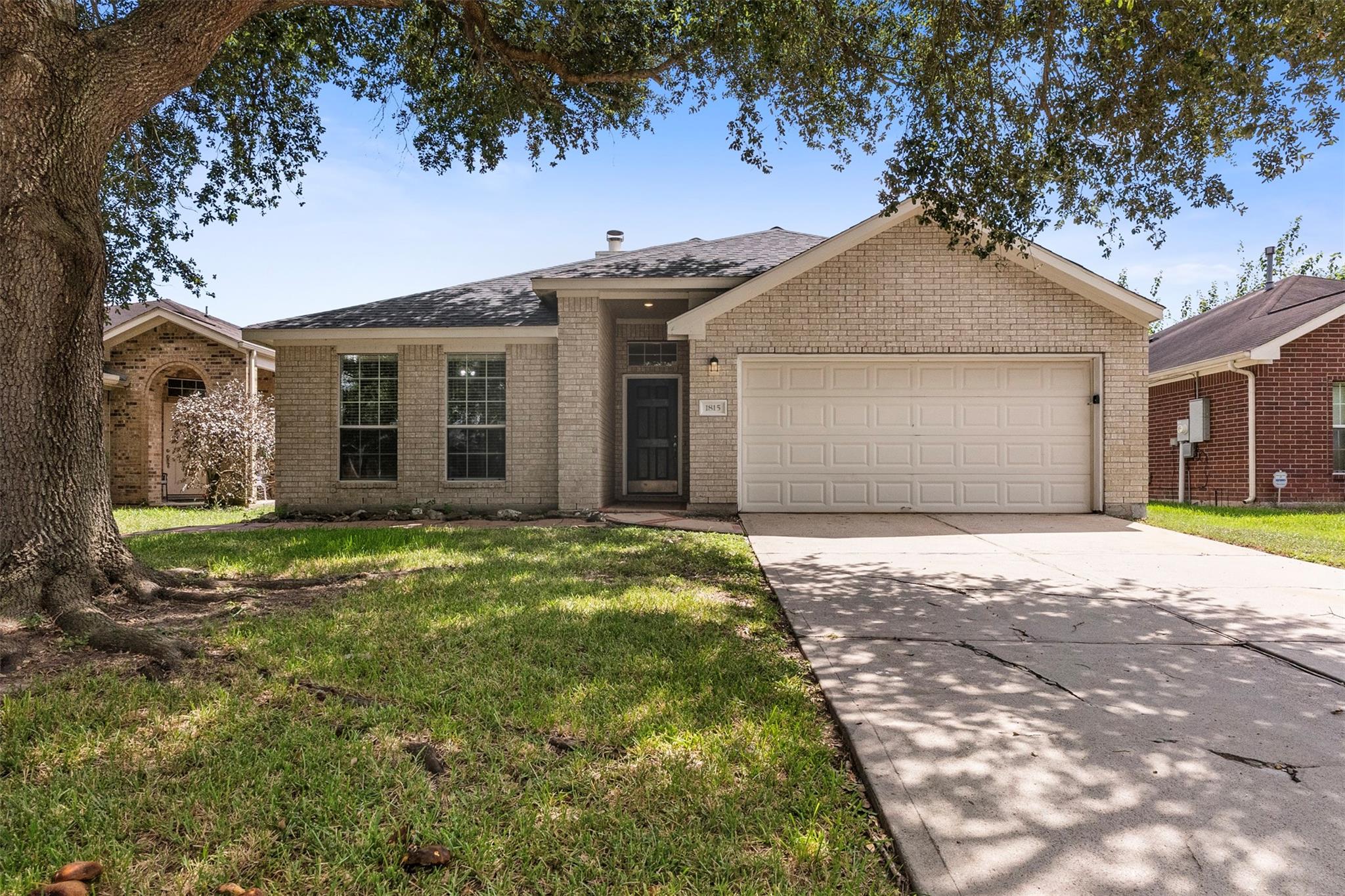 1815 Sherwood Forest Circle — photo