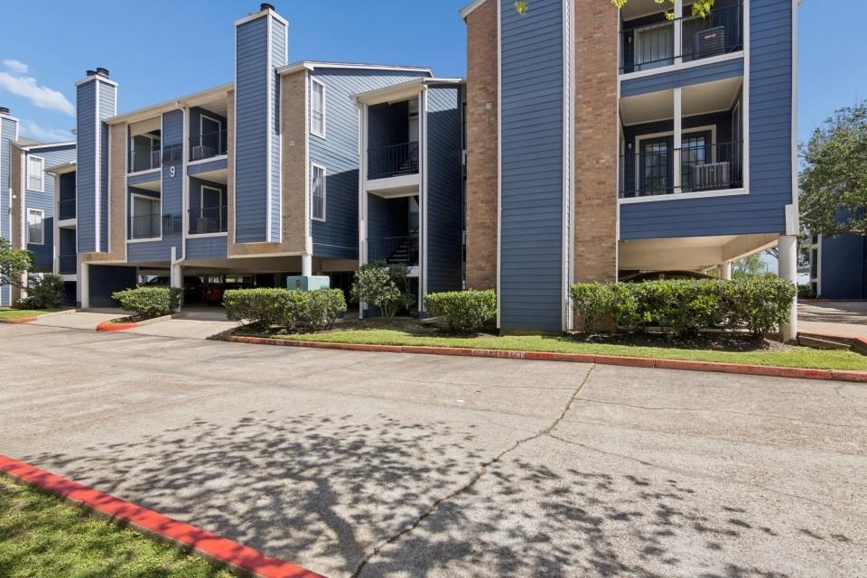 18515 Egret Bay Boulevard #906 — photo