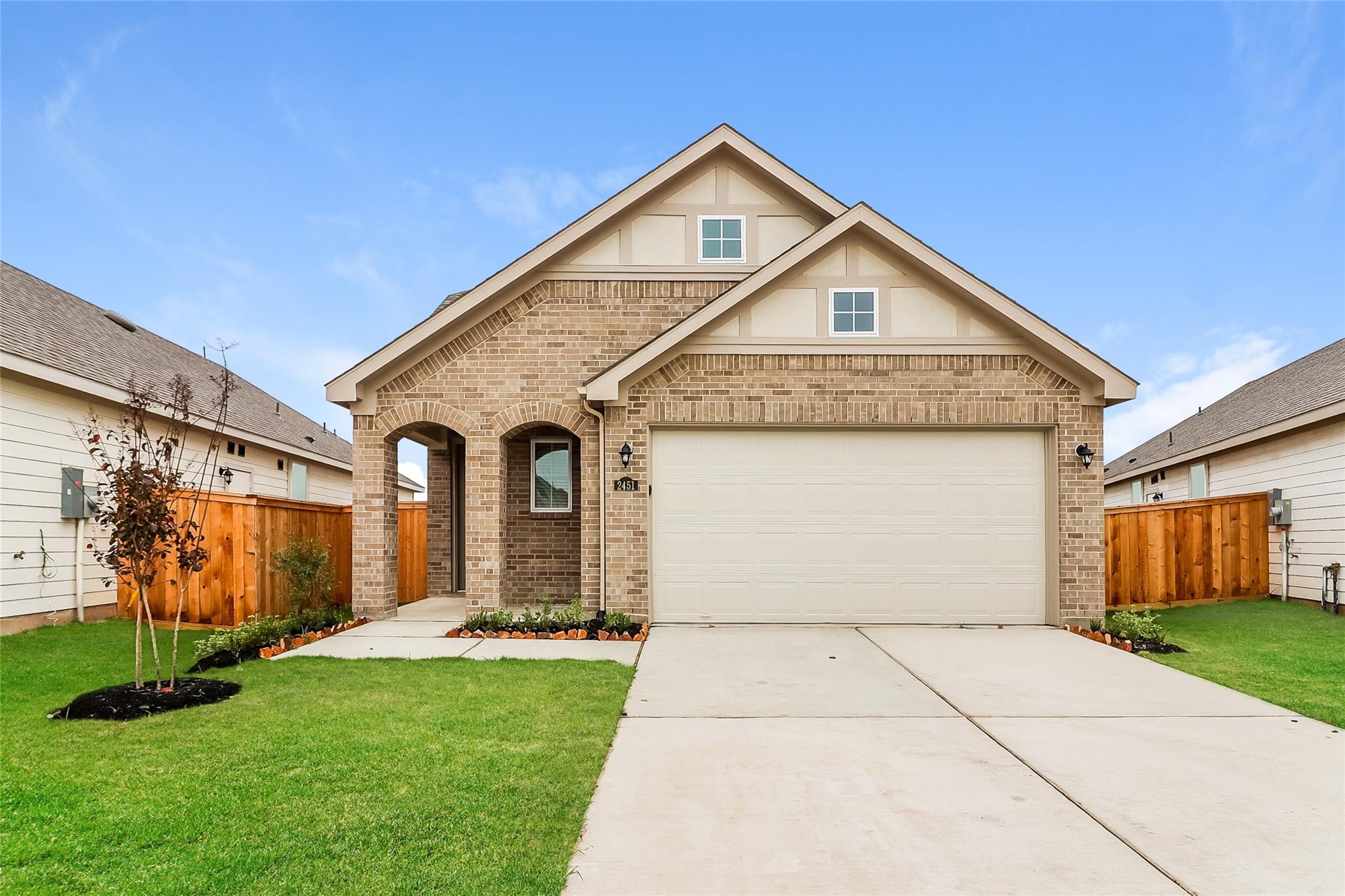 2451 Cohorn Trail — photo