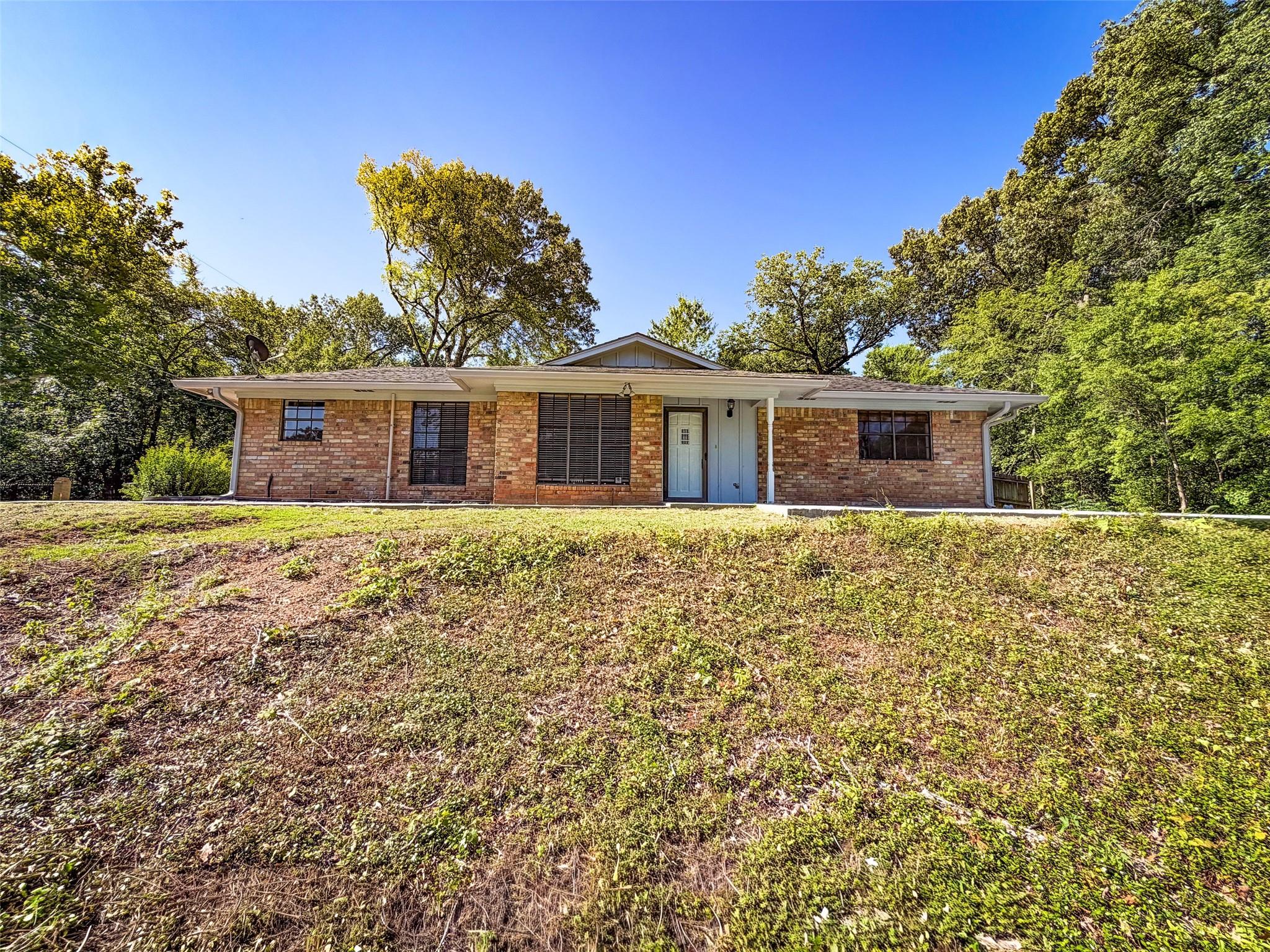 1112 Swanson Drive — photo
