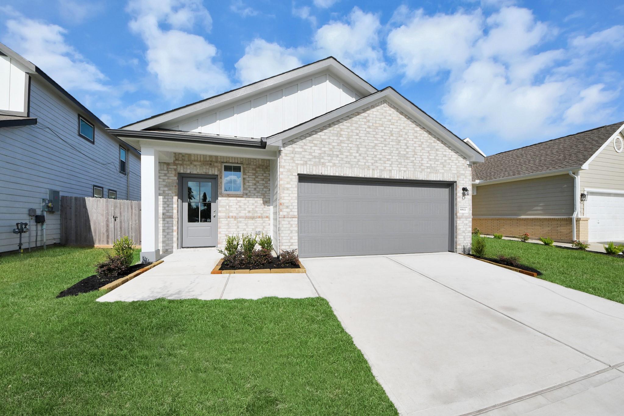 8811 Bird Branch Drive — photo