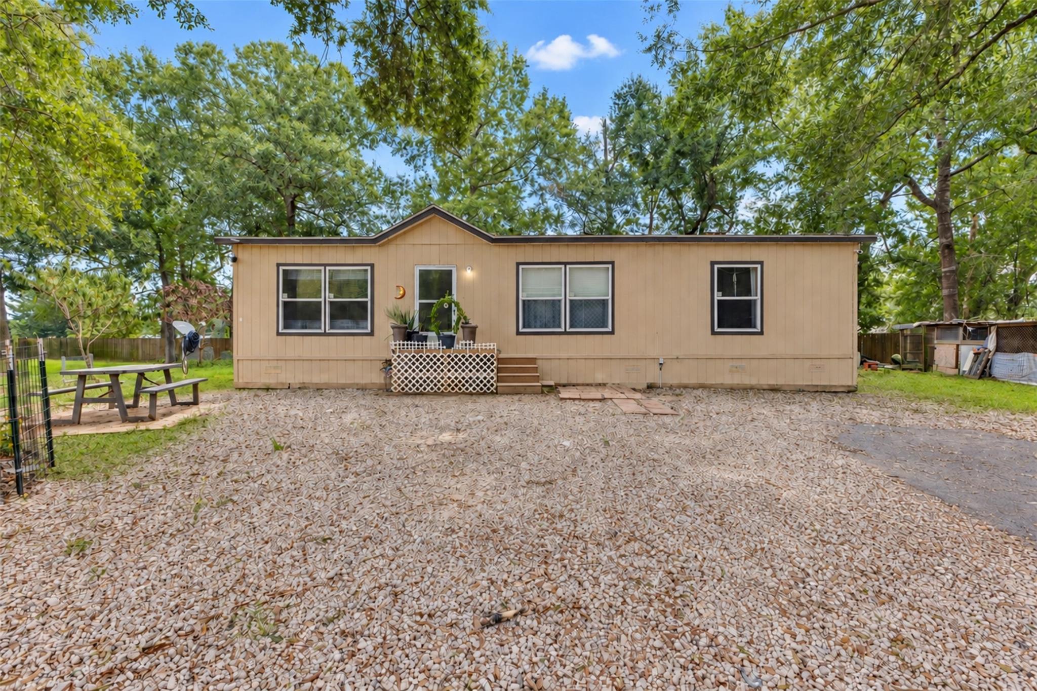 21602 County Road 3746 — photo