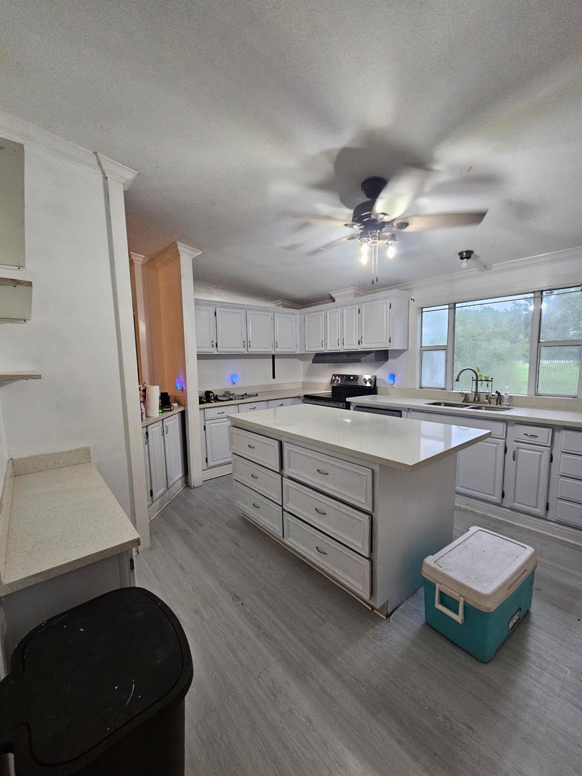 9307 FM 1130 — photo