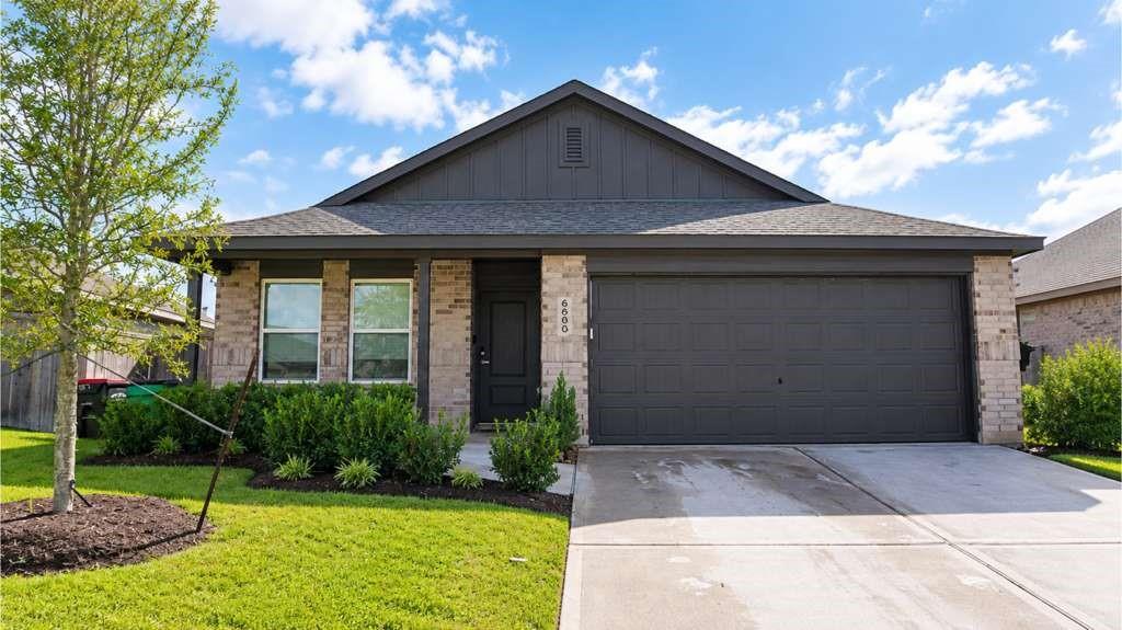 6606 Orange Daylily Lane — photo