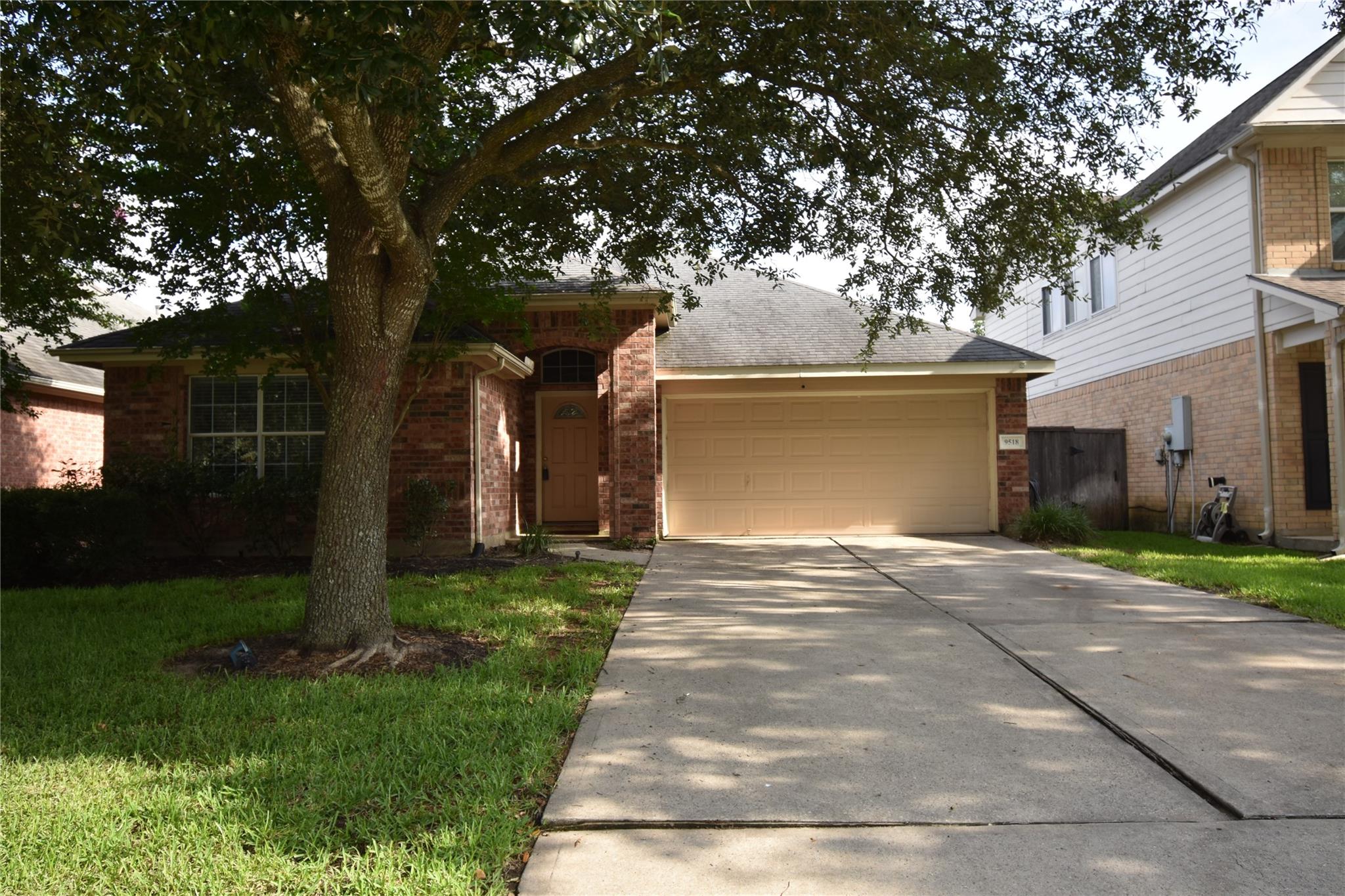 9518 Brackenton Crest Drive — photo