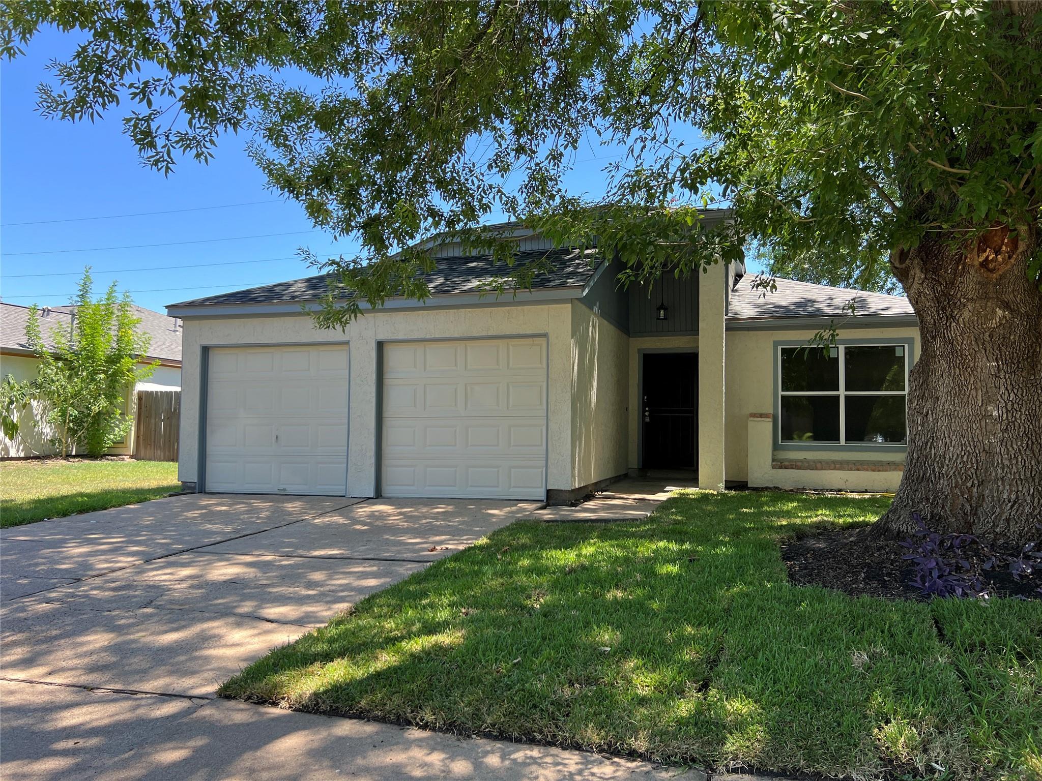 7507 Alcomita Drive — photo