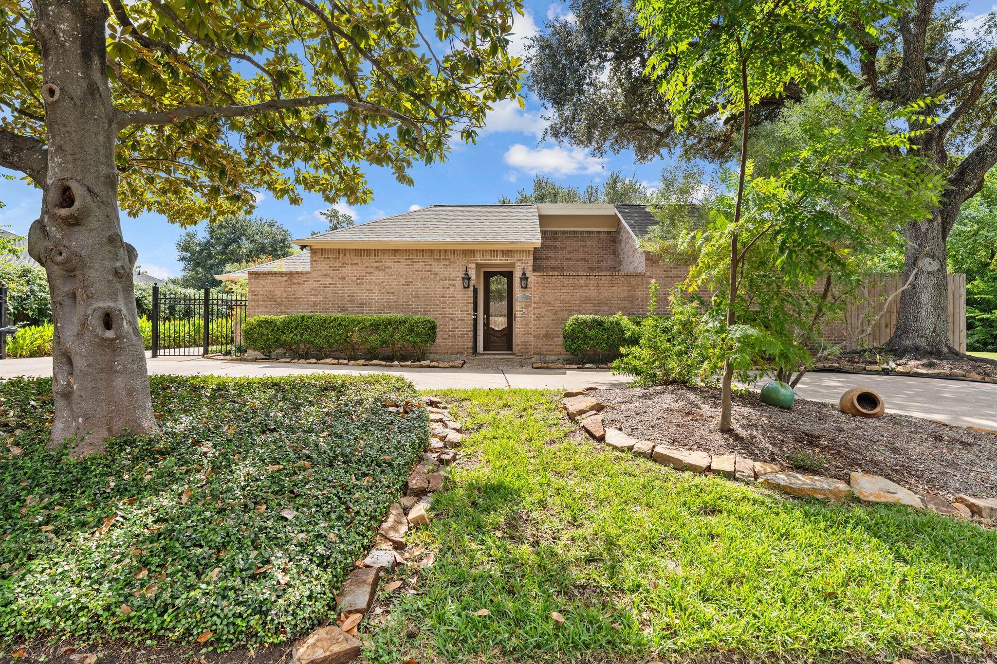 11519 Lakeside Place Drive — photo