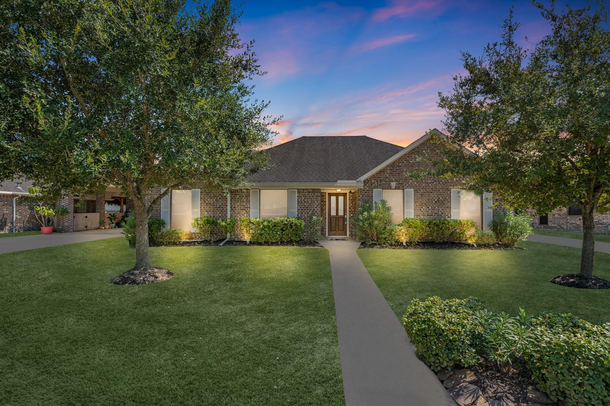 6830 Gonzales Point — photo