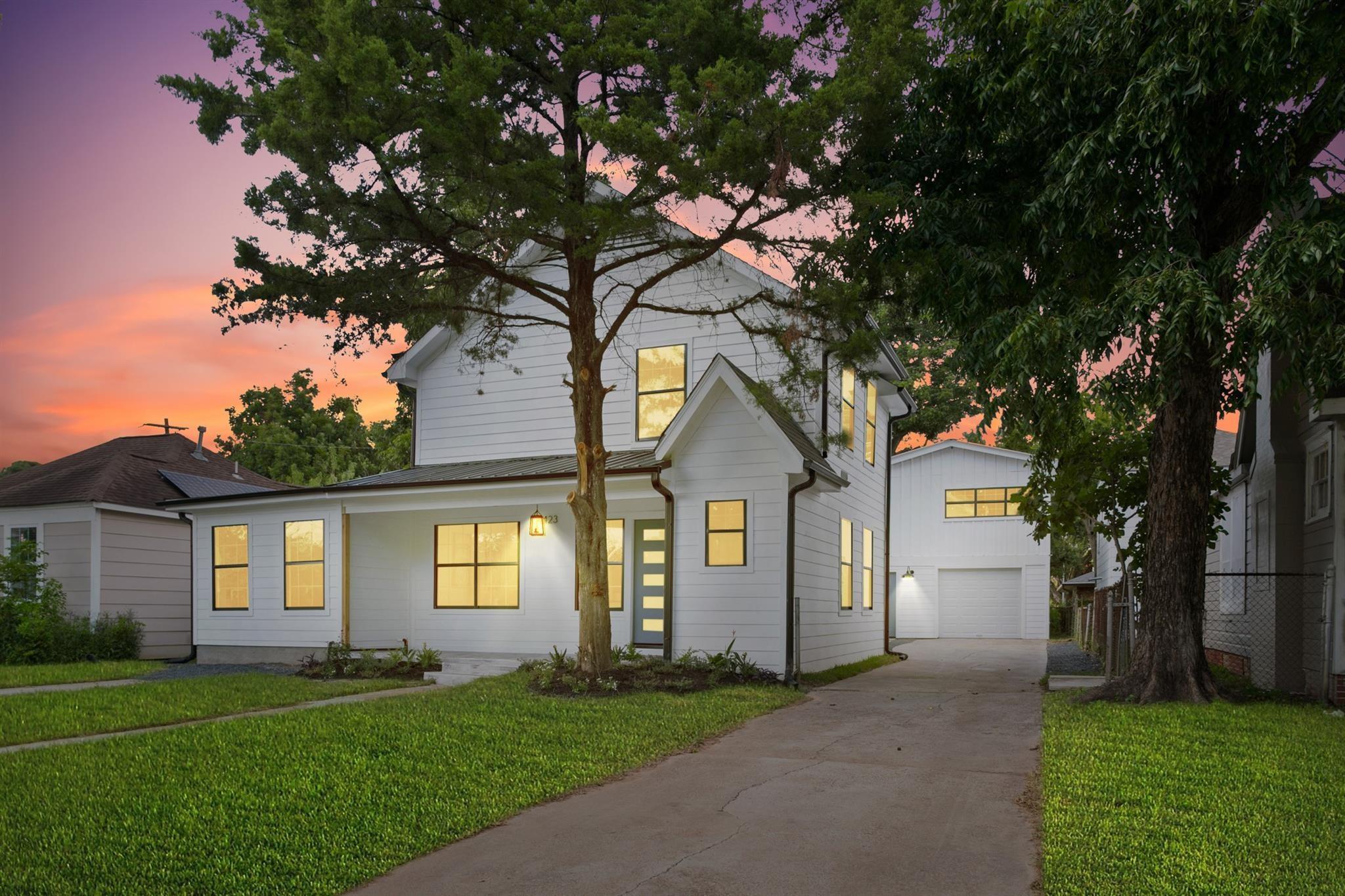 4423 Coyle Street — photo