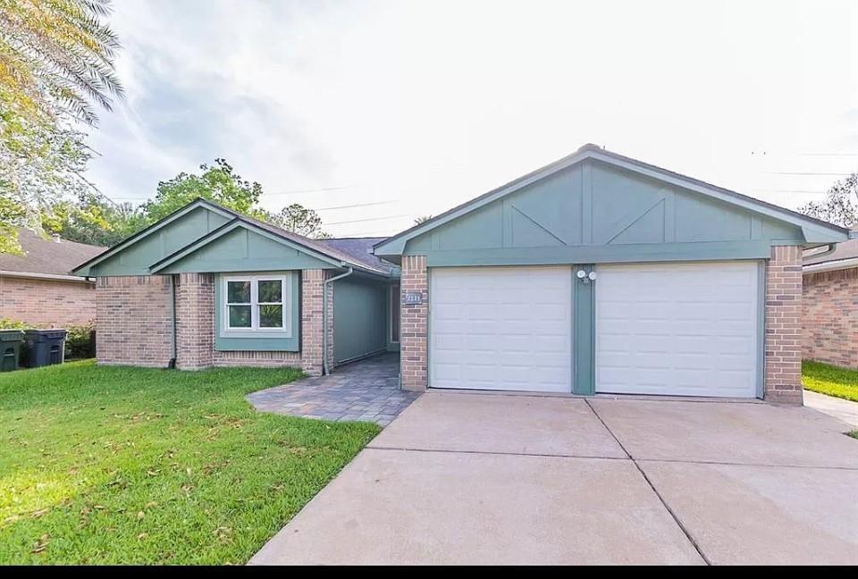 2135 Collingsfield Drive — photo