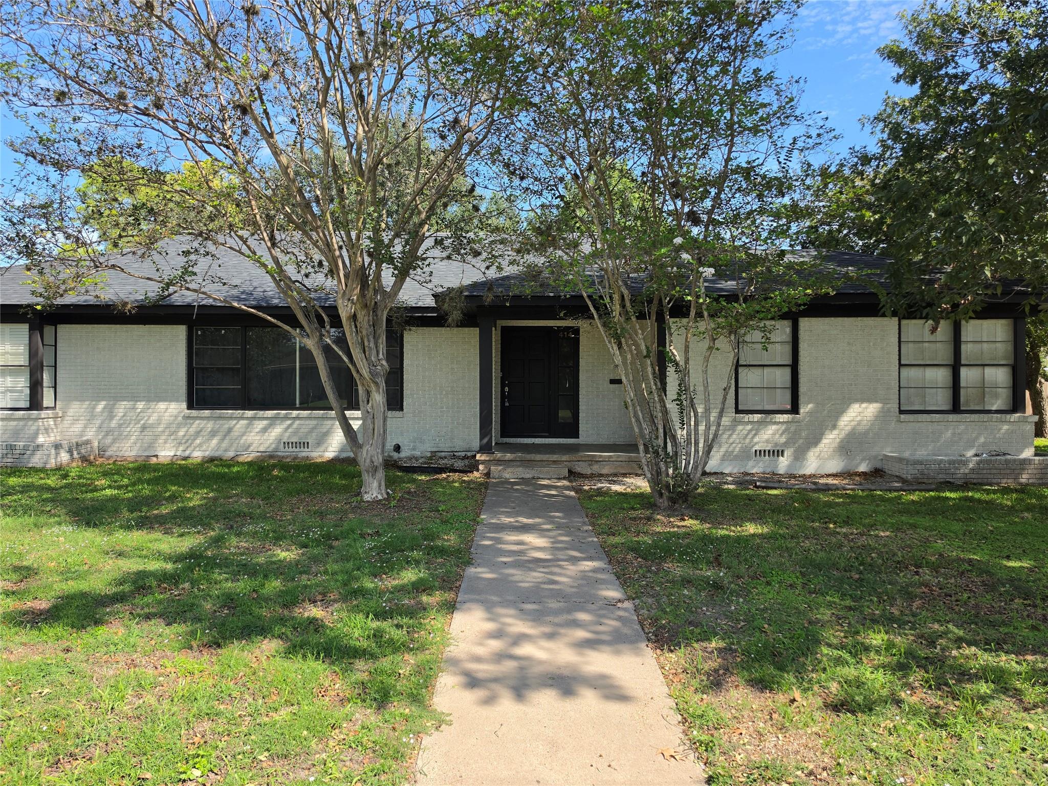 414 Mcnair Street — photo