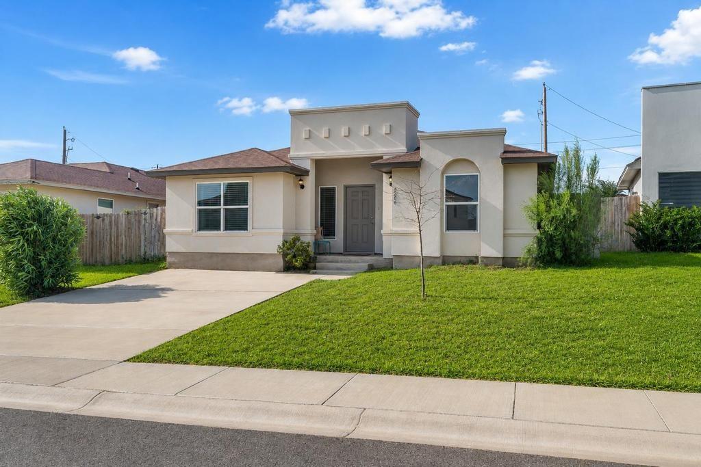 2206 Durazno Court — photo