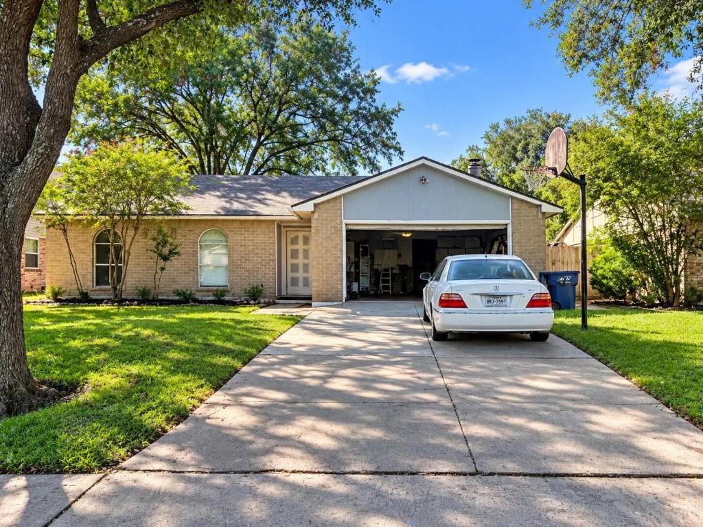 17527 Wild Willow Lane — photo